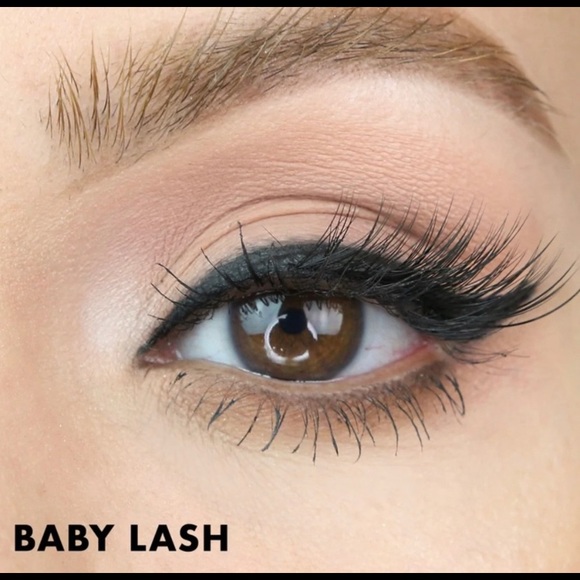 Brand new Bundle of 2 Moxie Lashes magnetic eyelashes - Picture 3 of 4